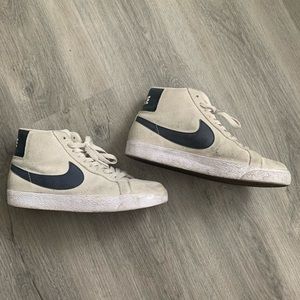 Nike sb blazer mid/high